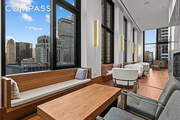 135 E 47th Street - Photo 10
