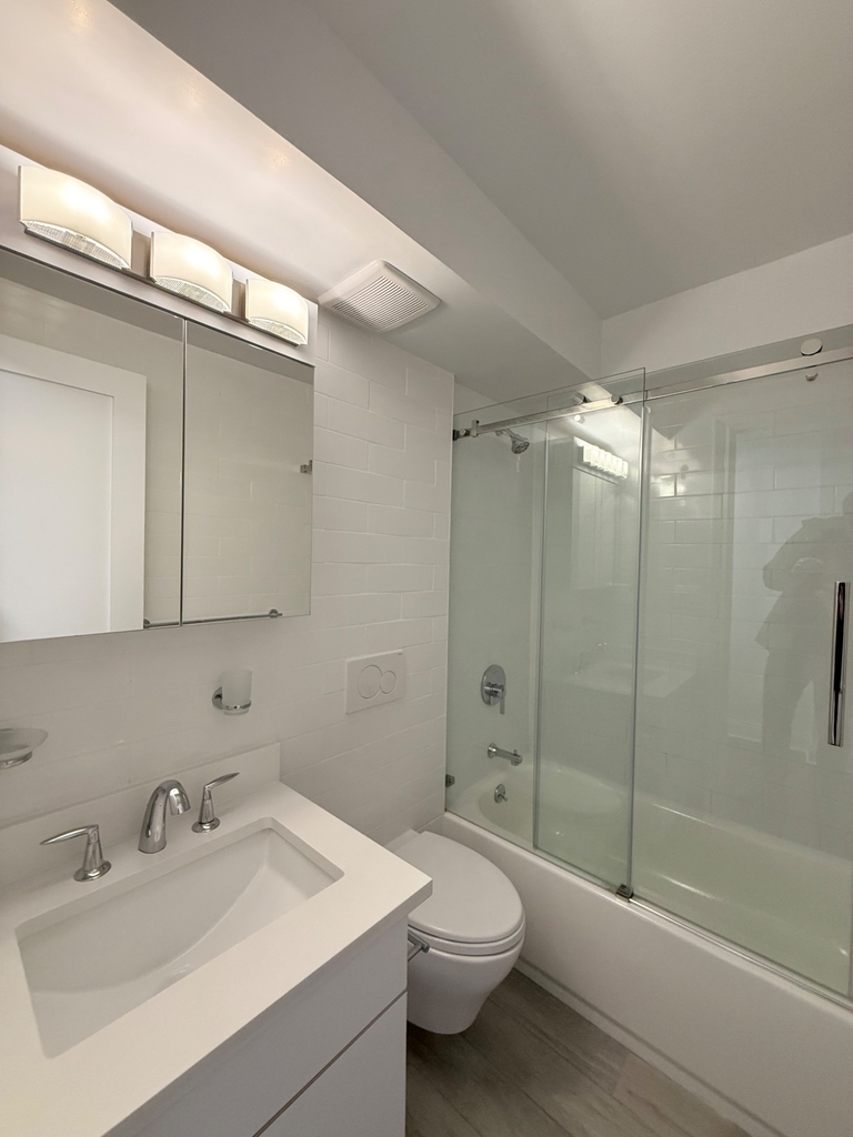 405 E 56th #8EB - Photo 7