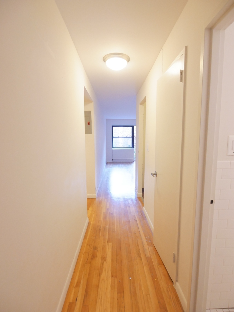 245 East 84th Street - Photo 9