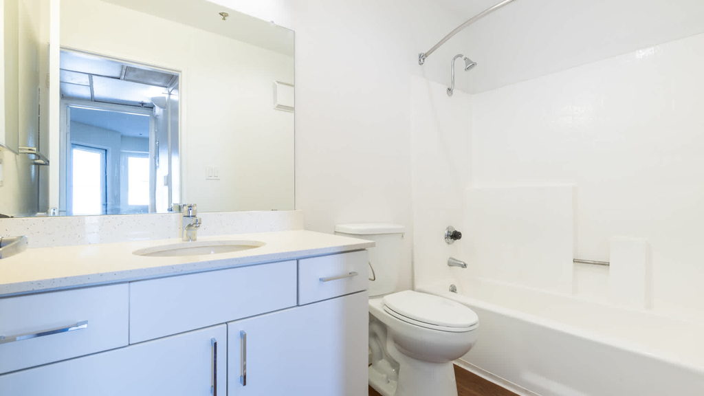 4920 Van Nuys Blvd - Photo 22