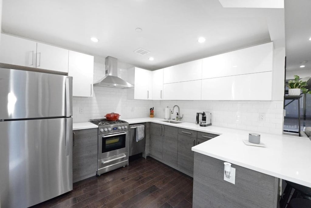 2183 3rd Avenue - Photo 3