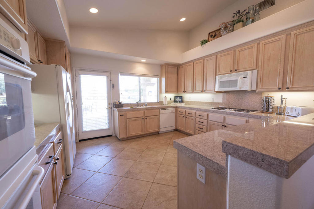 45338 Coeur Dalene Drive - Photo 8