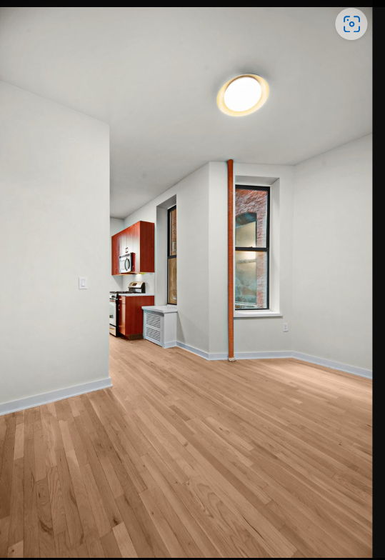 West 45th Street - Photo 1