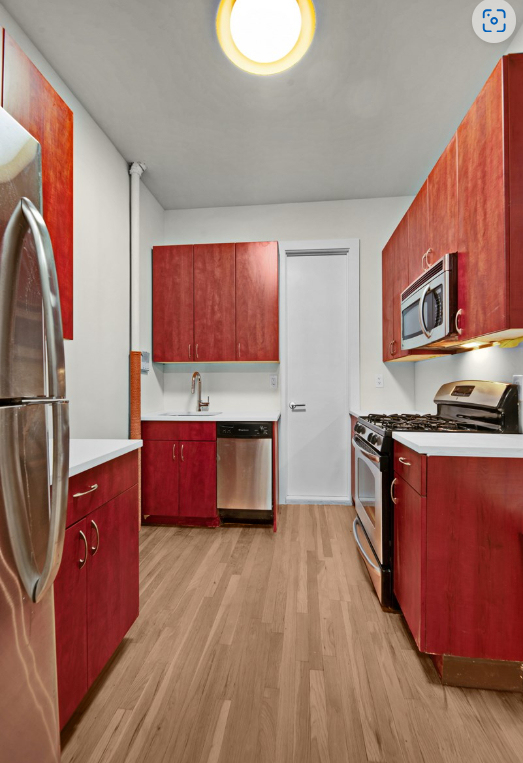 West 45th Street - Photo 0