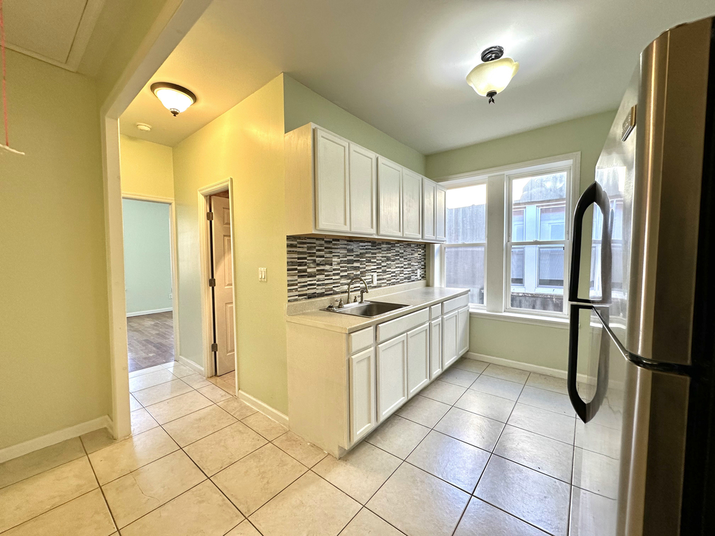 96 East 32nd Street - Photo 7