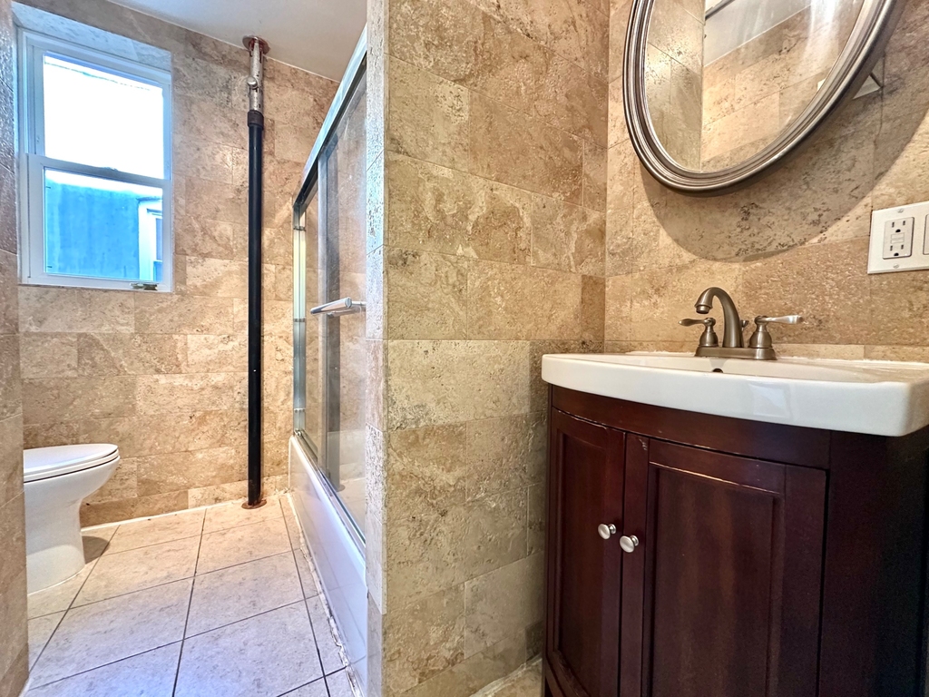 96 East 32nd Street - Photo 9