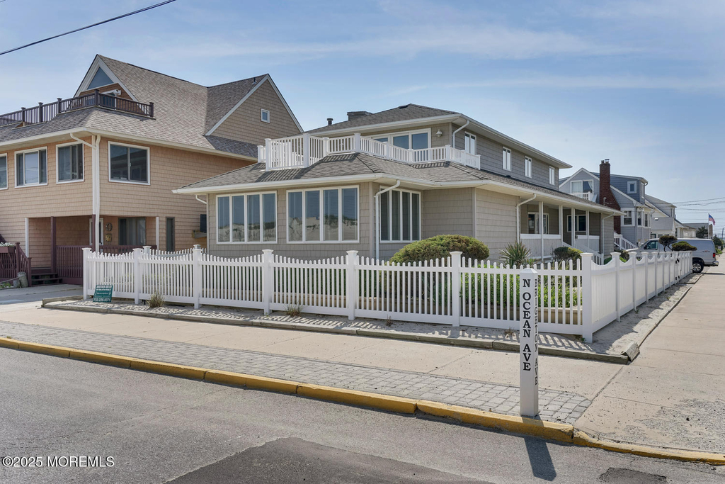 115 N Ocean Avenue - Photo 0