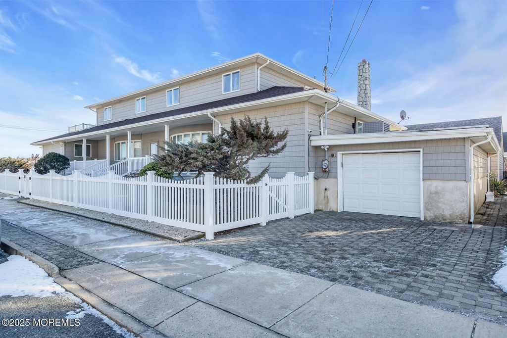 115 N Ocean Avenue - Photo 3