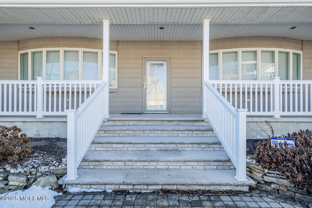 115 N Ocean Avenue - Photo 4