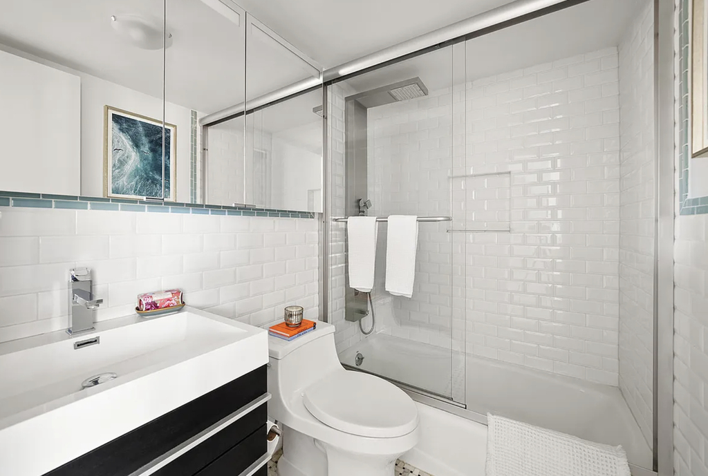 7th Avenue - Photo 3