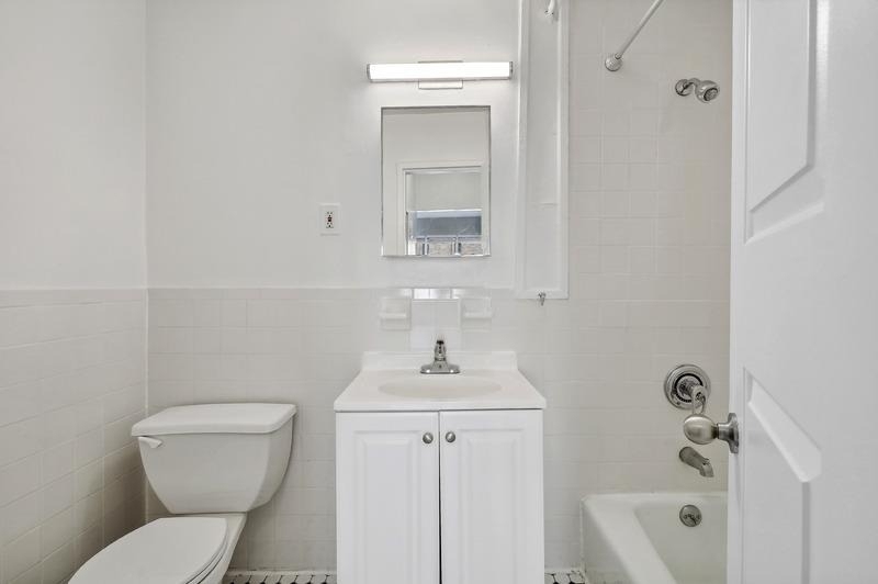 306 E 89th Street - Photo 5