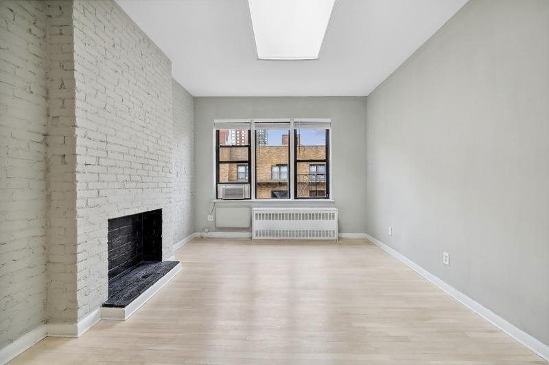 306 E 89th Street - Photo 0