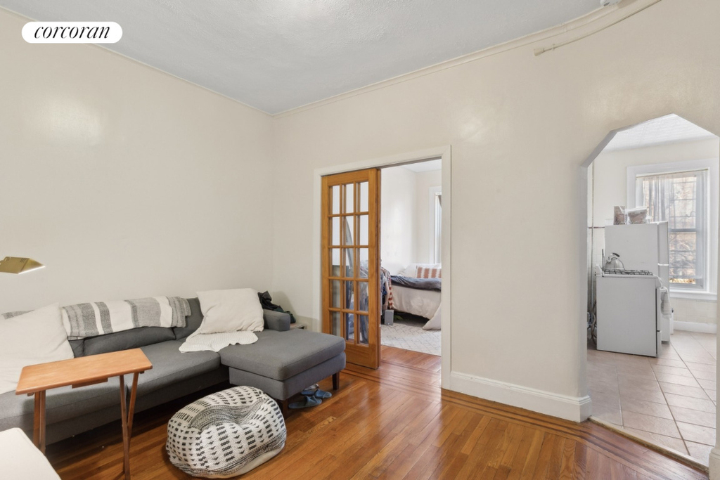 186 Utica Avenue - Photo 0