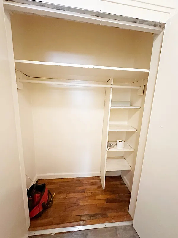 647 Albany Avenue - Photo 3