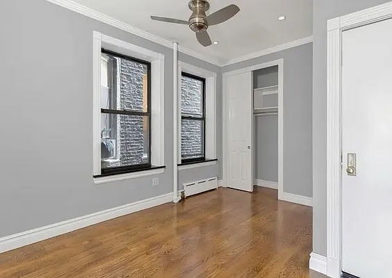 221 Mott St - Photo 2