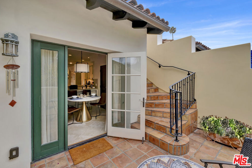 211 Bath Street - Photo 19