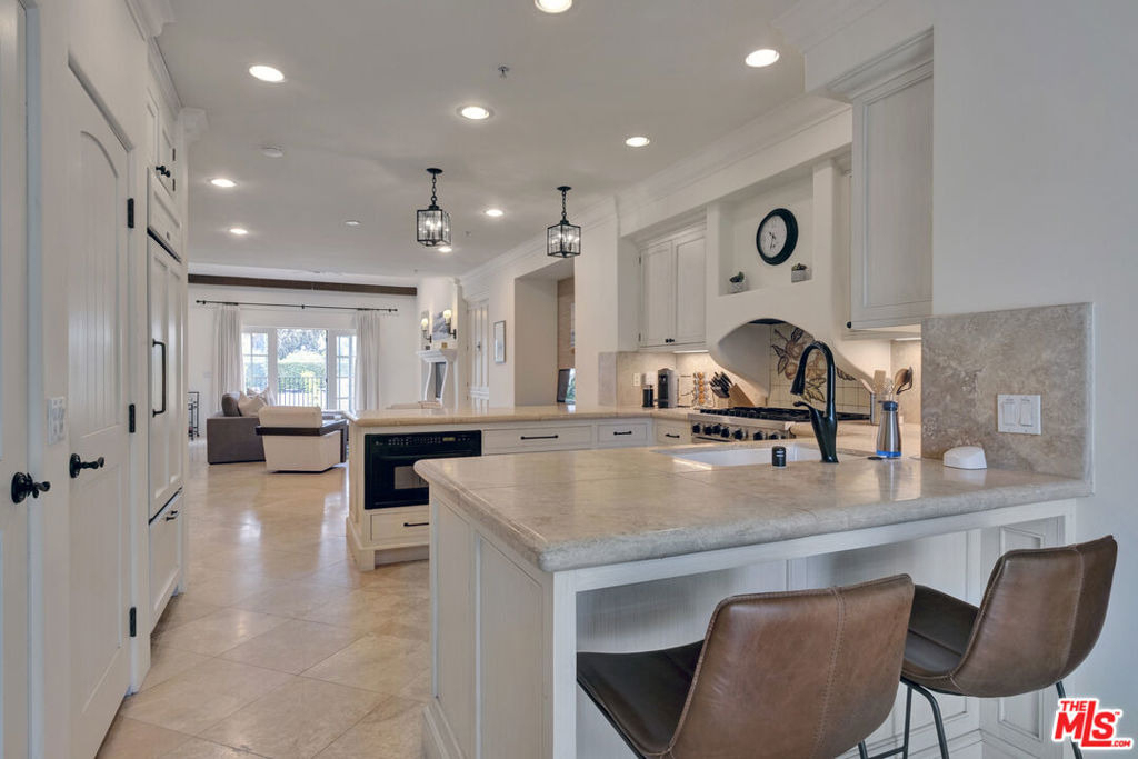 211 Bath Street - Photo 16