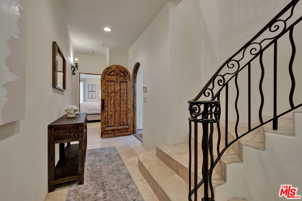 211 Bath Street - Photo 4