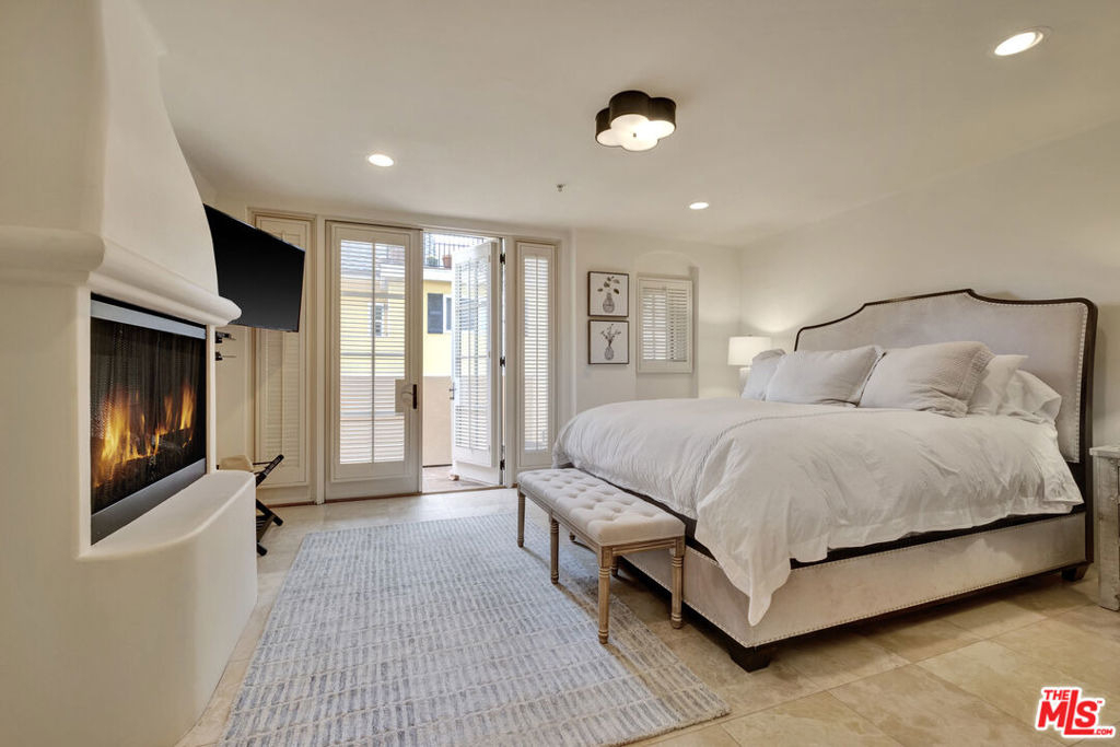 211 Bath Street - Photo 5