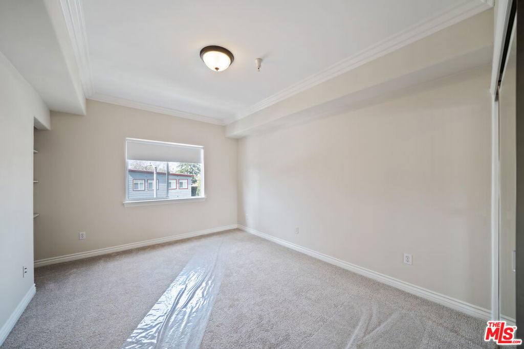 3328 S. Oakhurst Ave. - Photo 8