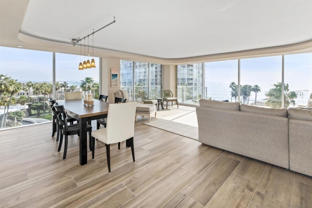 1810 Avenida Del Mundo - Photo 5