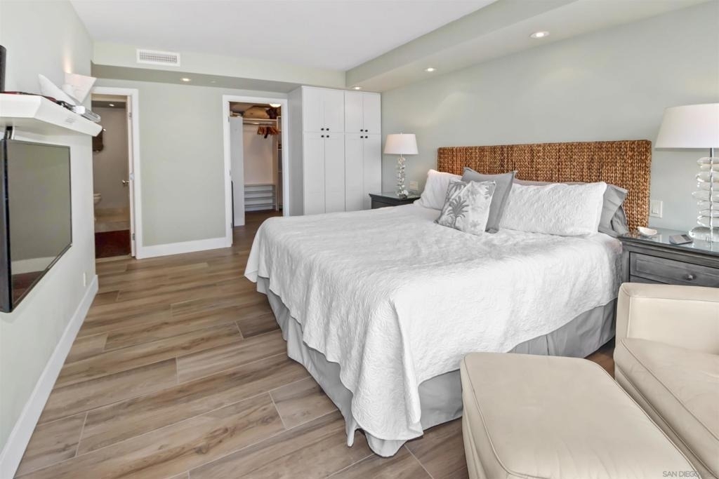 1810 Avenida Del Mundo - Photo 25