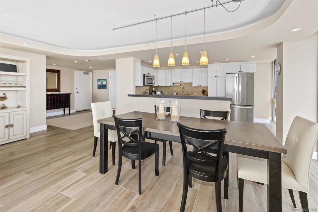 1810 Avenida Del Mundo - Photo 10