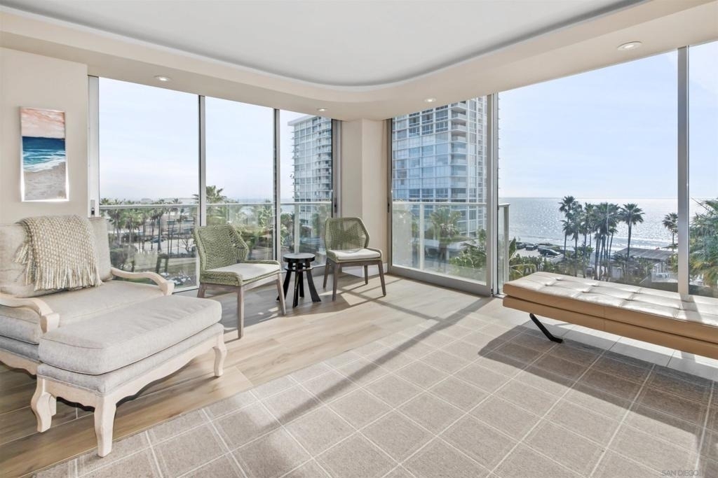 1810 Avenida Del Mundo - Photo 7