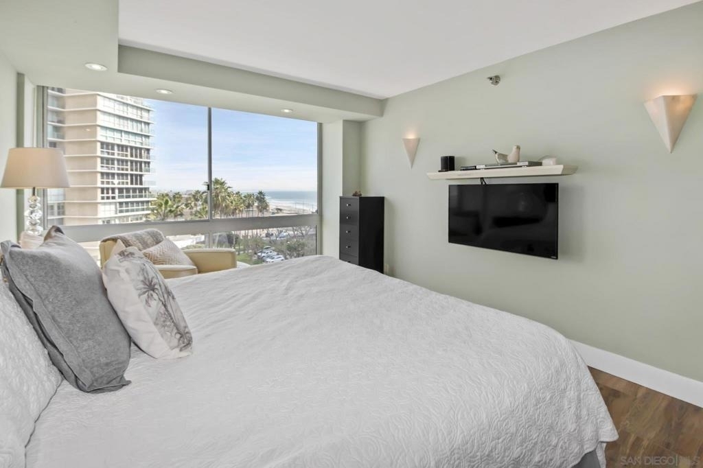 1810 Avenida Del Mundo - Photo 23