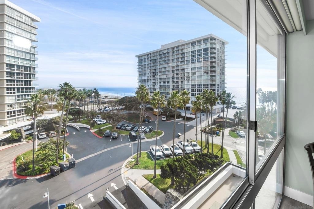 1810 Avenida Del Mundo - Photo 19