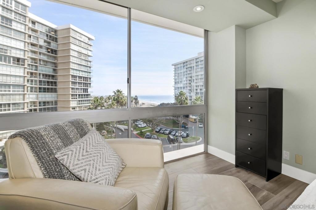1810 Avenida Del Mundo - Photo 24
