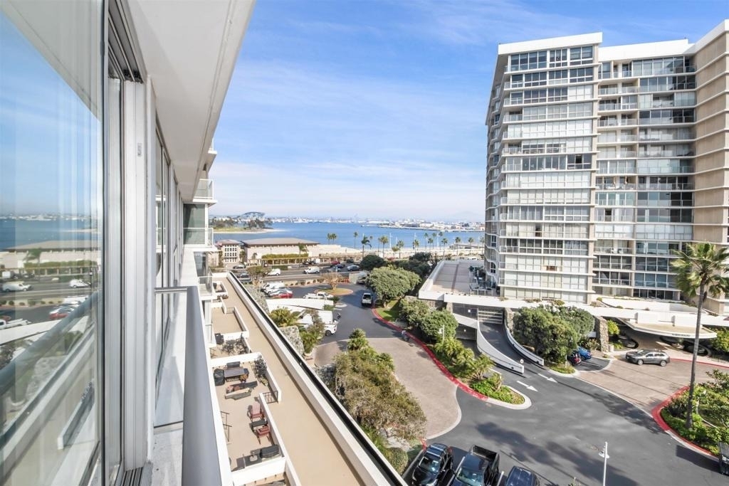 1810 Avenida Del Mundo - Photo 32