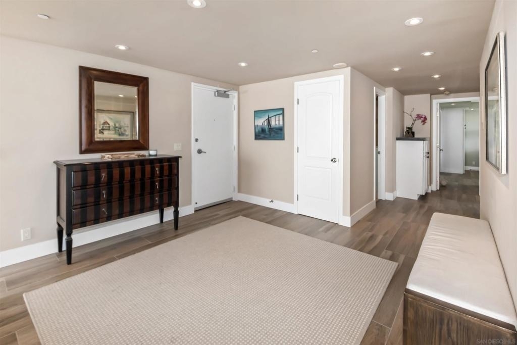 1810 Avenida Del Mundo - Photo 16