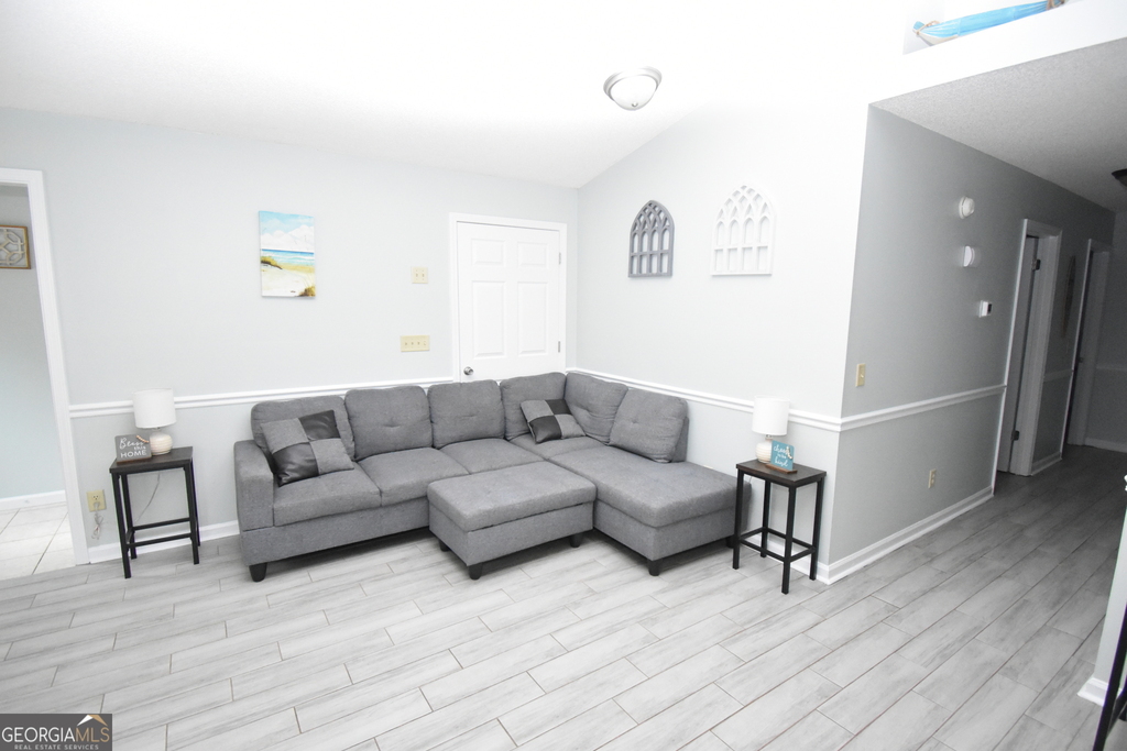 208 Gunter Street - Photo 5