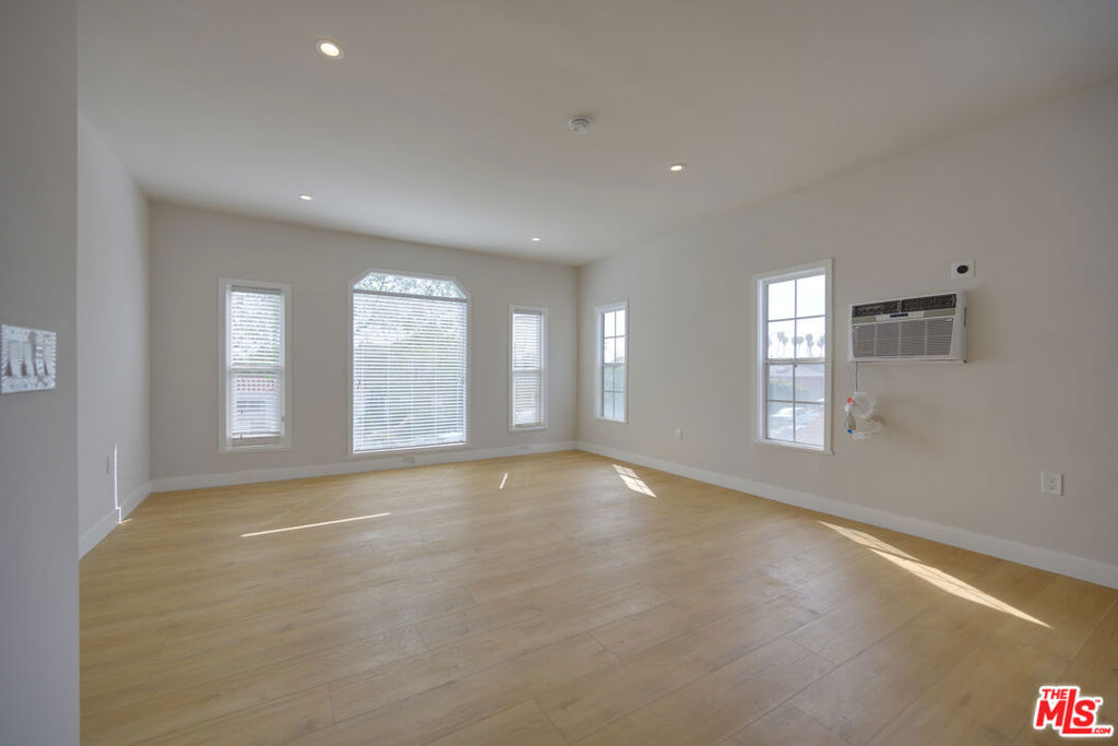 3035 West Boulevard - Photo 13