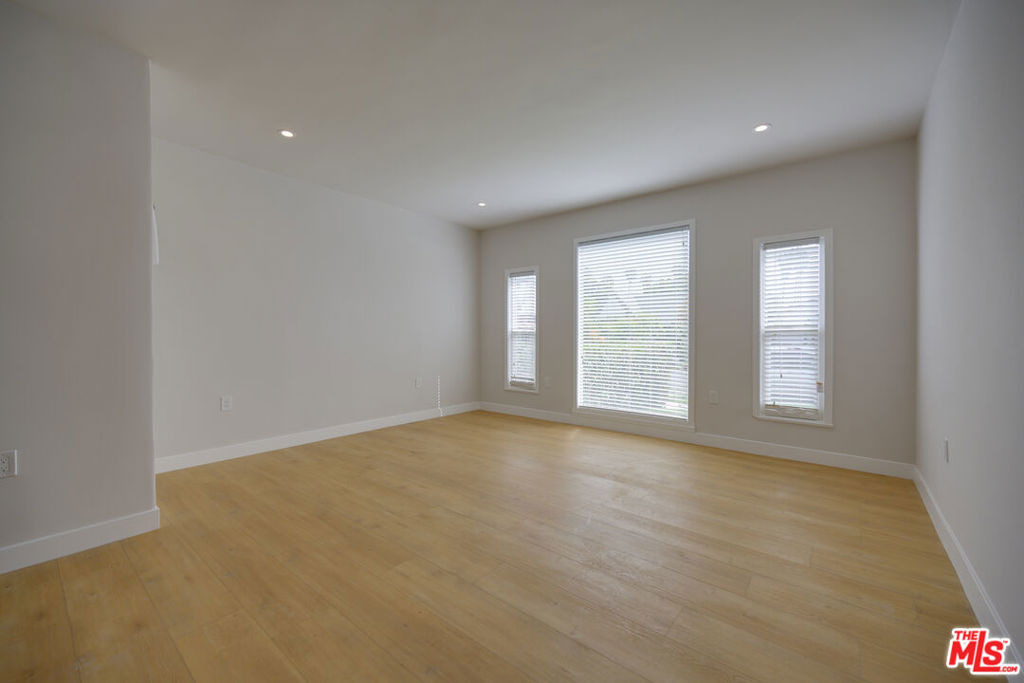 3035 West Boulevard - Photo 4