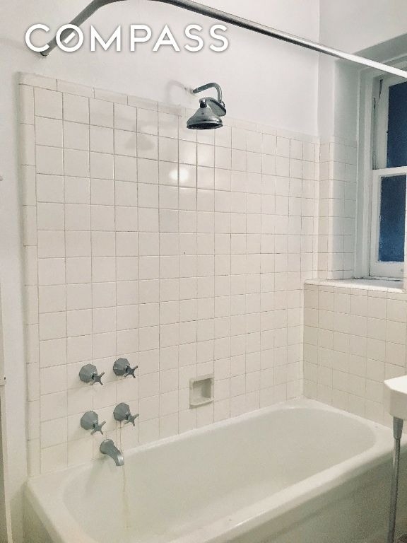 26 E 63rd Street - Photo 7