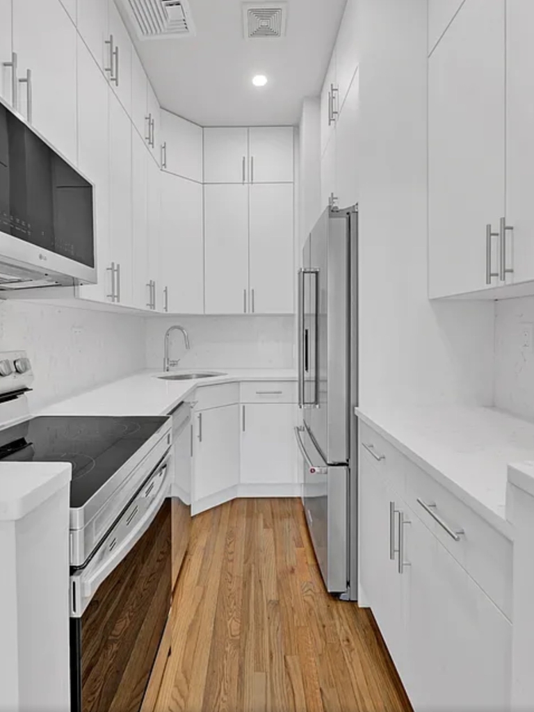 71st Street and 3rd Avenue  - Photo 2