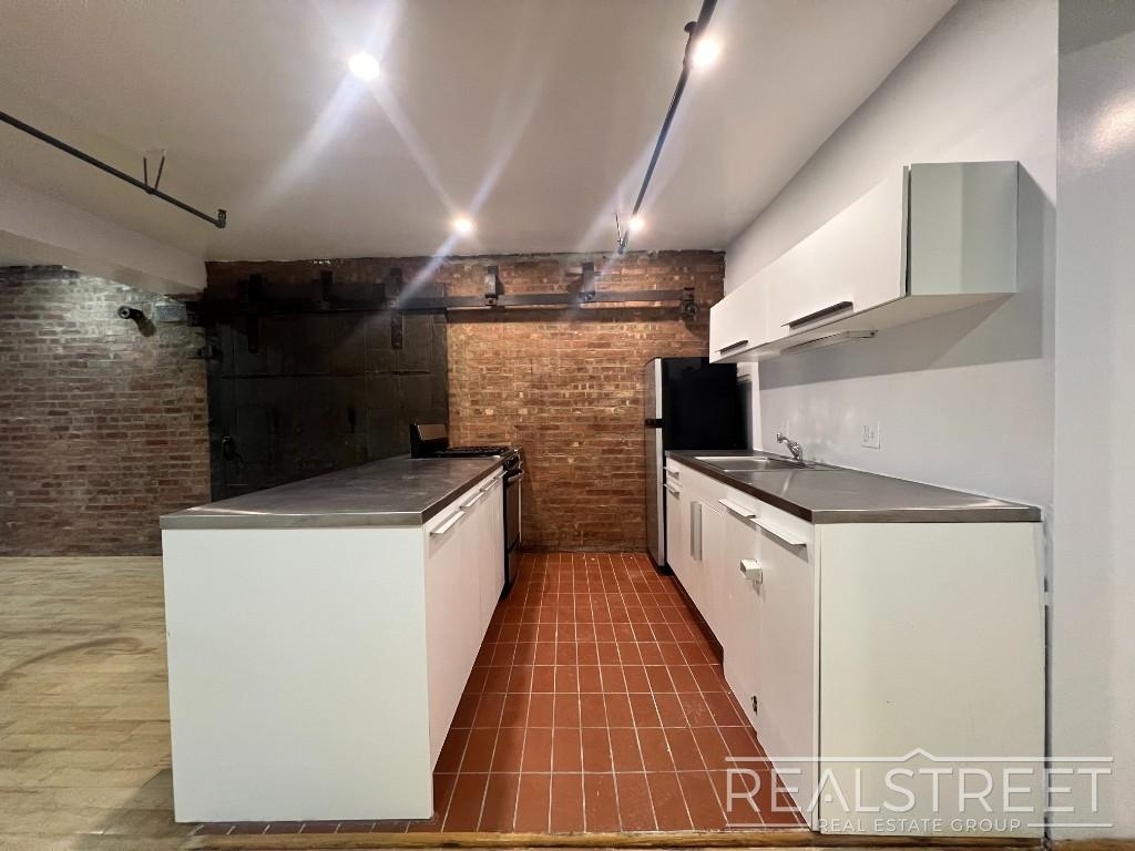 337 Kent Avenue - Photo 3