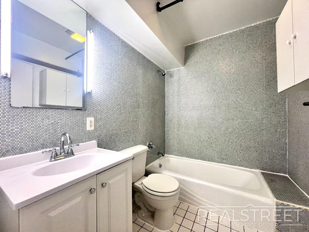 337 Kent Avenue - Photo 6