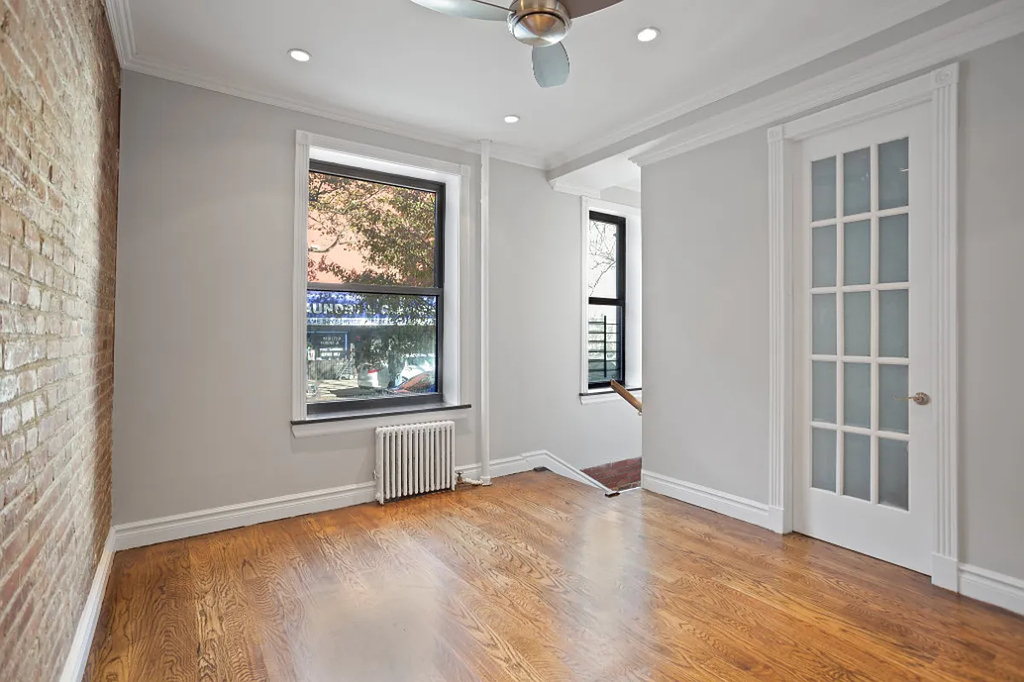 346 East 18th Street - Photo 5