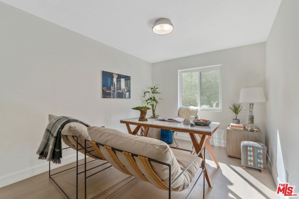 2501 S Westview Street - Photo 6