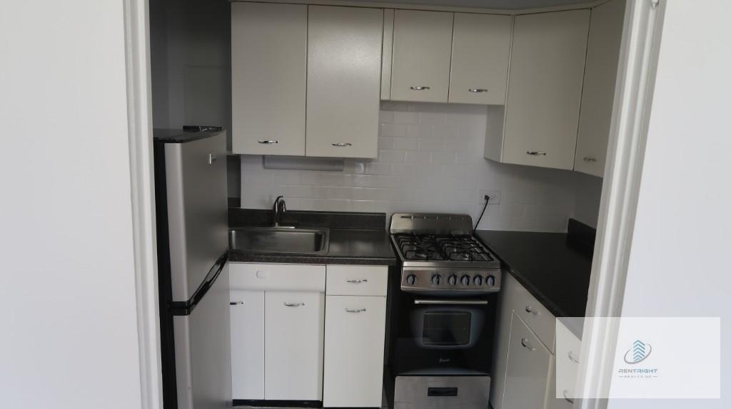 534 W Stratford - Photo 0