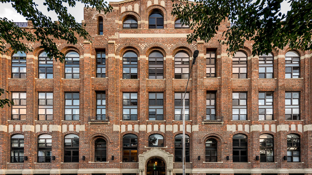 100 Dupont Street - Photo 18