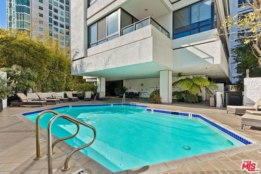 10350 Wilshire Boulevard - Photo 31