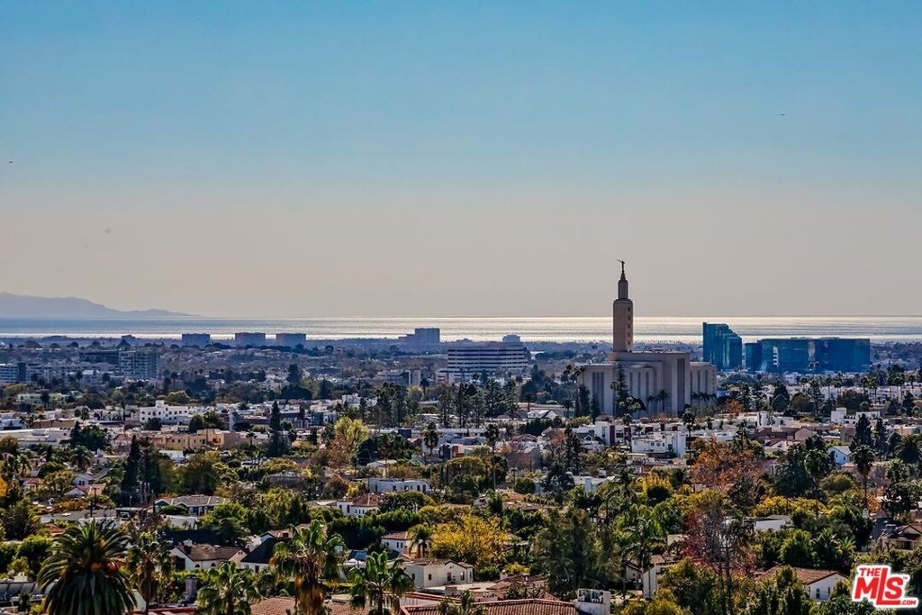 10350 Wilshire Boulevard - Photo 14
