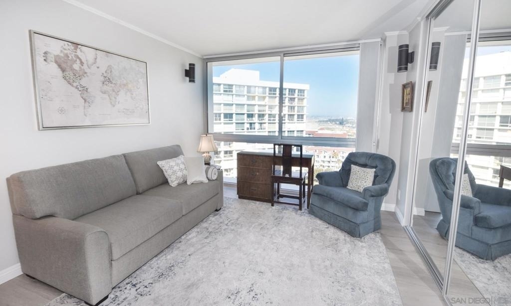 1730 Avenida Del Mundo - Photo 2