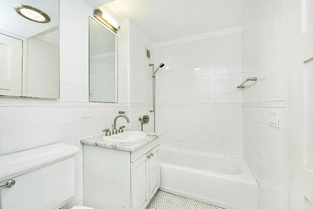 425 5th Avenue - Photo 4