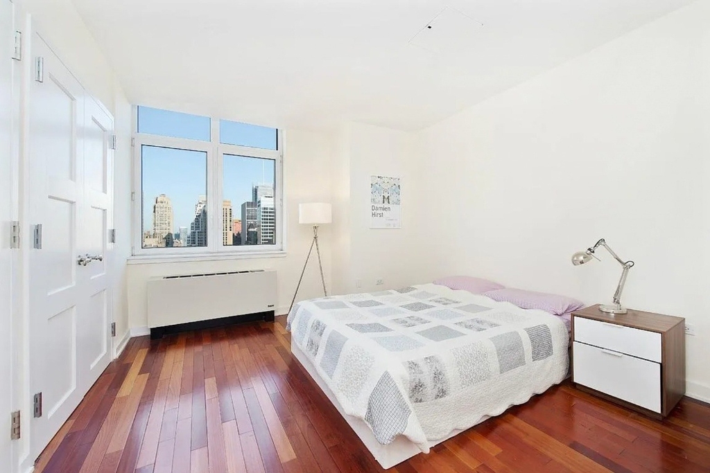 425 5th Avenue - Photo 2