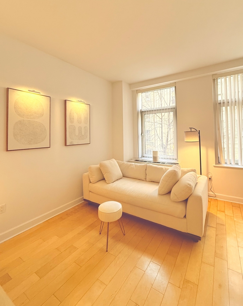 42 Wadsworth Terrace - Photo 0